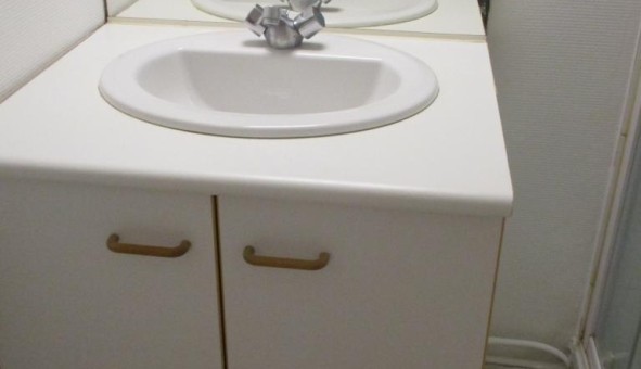 Logement tudiant Studio à Pau (64000)