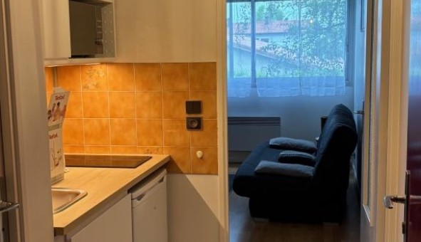 Logement tudiant Studio à Pau (64000)