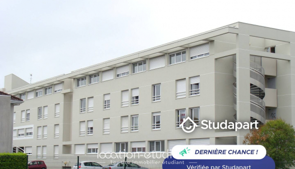 Logement tudiant Studio à Pau (64000)