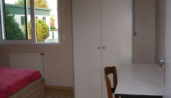 Logement tudiant Location Studio Vide Pau (64000)
