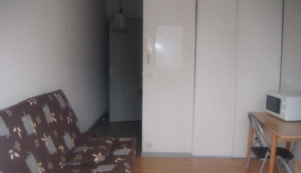 Logement tudiant Studio à Pau (64000)