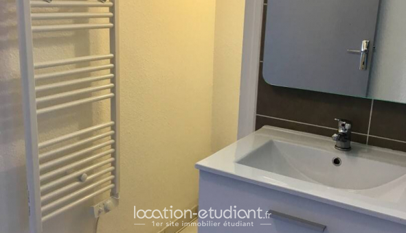 Logement tudiant Studio à Pau (64000)