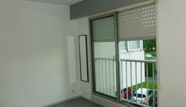 Logement tudiant Location Studio Vide Pau (64000)