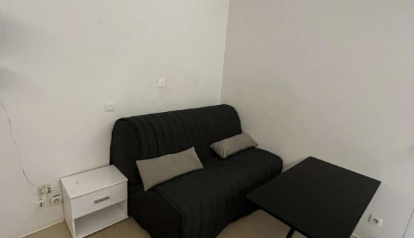 Logement tudiant Studio à Pau (64000)