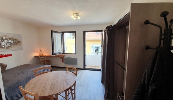 Logement tudiant Studio à Pau (64000)
