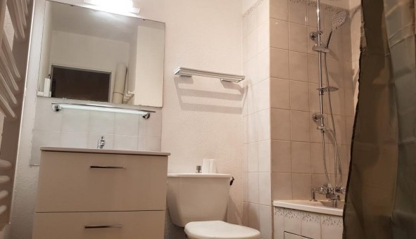 Logement tudiant Studio à Pau (64000)