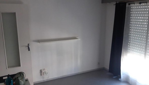 Logement tudiant Studio à Pau (64000)