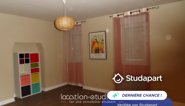 Logement étudiant Location Studio Vide Pau (64000)