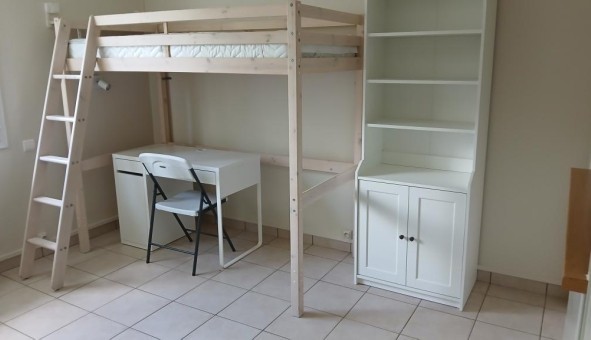 Logement tudiant Studio à Pau (64000)