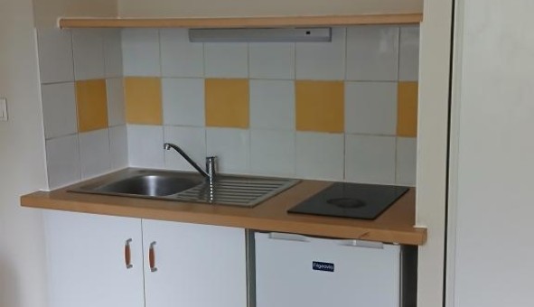 Logement tudiant Studio à Pau (64000)