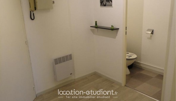 Logement tudiant Studio à Pau (64000)