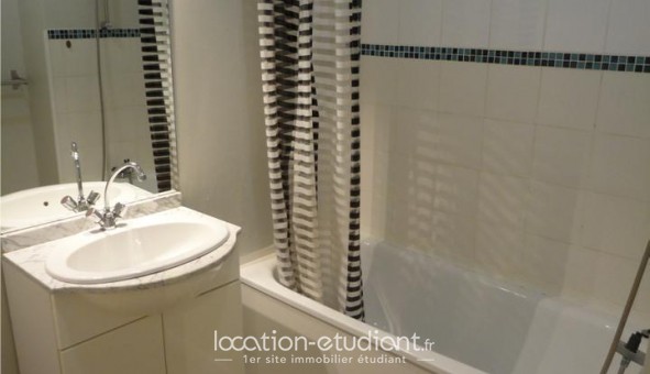 Logement tudiant Studio à Pau (64000)