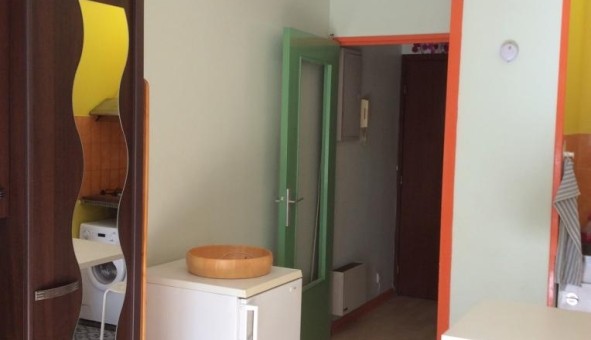 Logement tudiant Studio à Pau (64000)