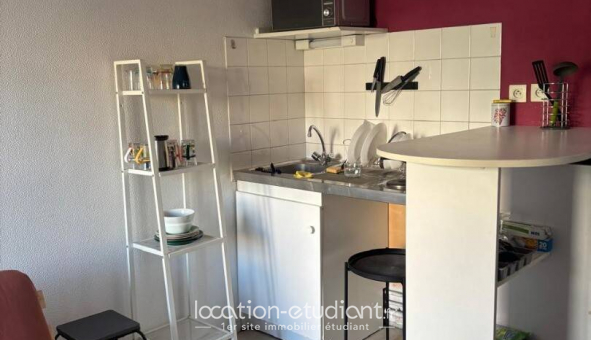 Logement tudiant Studio à Pau (64000)