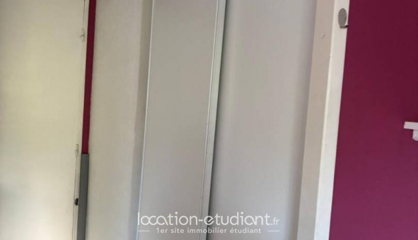 Logement tudiant Studio à Pau (64000)