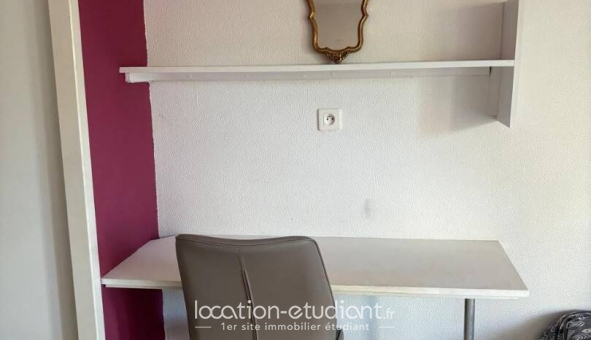 Logement tudiant Studio à Pau (64000)