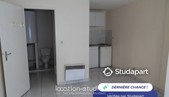 Logement tudiant Location Studio Vide Pau (64000)