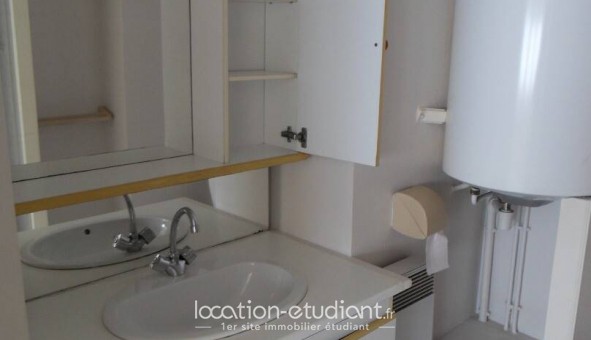 Logement tudiant Studio à Pau (64000)