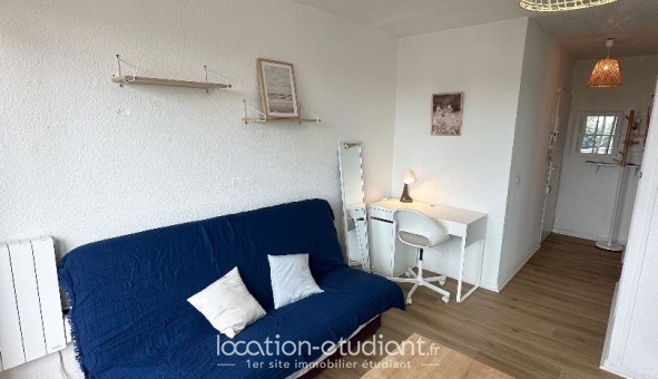 Logement tudiant Studio à Pau (64000)