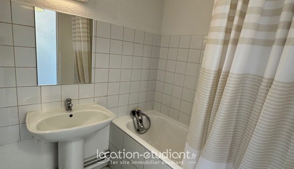 Logement tudiant Studio à Pau (64000)