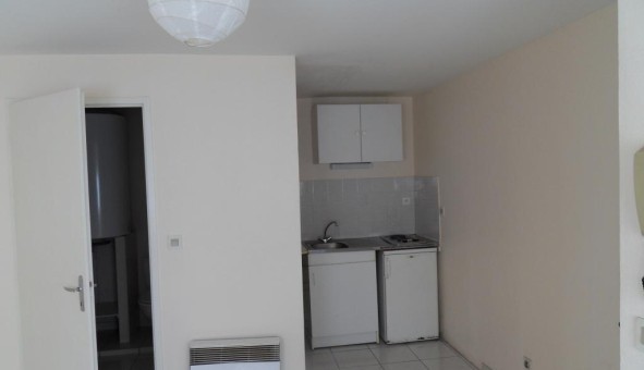 Logement tudiant Studio à Pau (64000)