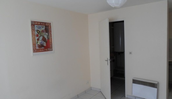 Logement tudiant Studio à Pau (64000)