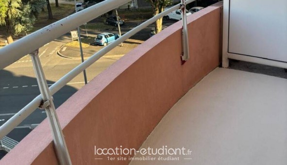 Logement tudiant Studio à Pau (64000)
