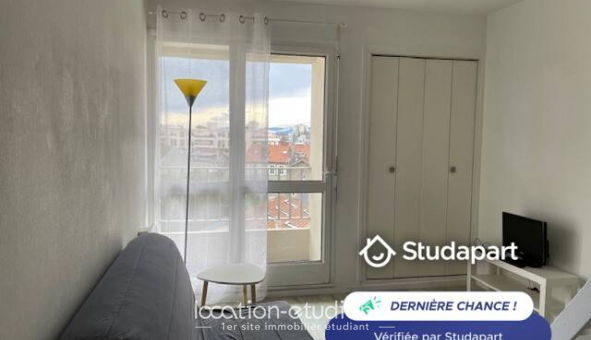 Logement tudiant Studio à Pau (64000)