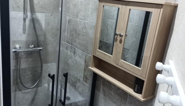 Logement tudiant Studio à Pau (64000)