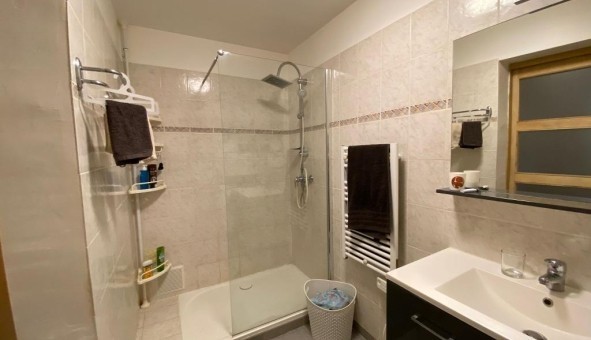 Logement tudiant Location Studio Vide Peypin (13124)