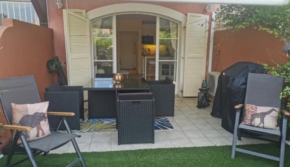 Logement �tudiant Studio &agrave; Plan de la Tour (83120)