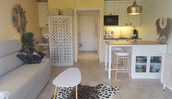 Logement �tudiant Studio &agrave; Plan de la Tour (83120)