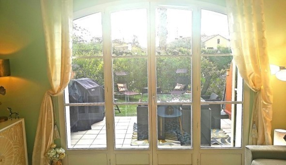 Logement �tudiant Studio &agrave; Plan de la Tour (83120)