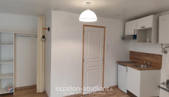 Logement tudiant Location Studio Vide Porchres (33660)