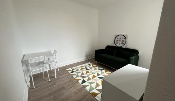 Logement tudiant Location Studio Vide Puteaux (92800)