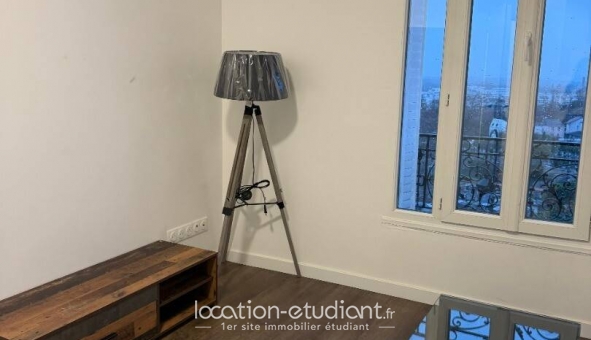 Logement étudiant Location Studio Meubl&eacute; Puteaux (92800)