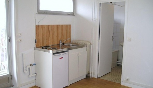 Logement tudiant Studio à Reims (51100)