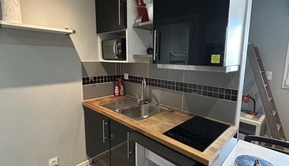 Logement tudiant Location Studio Vide Reims (51100)