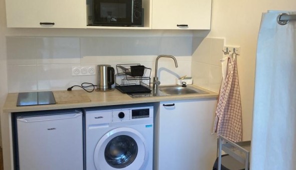 Logement tudiant Location Studio Vide Reims (51100)