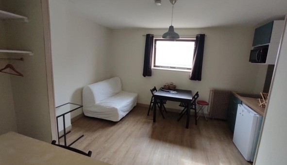 Logement tudiant Location Studio Vide Reims (51100)