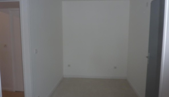 Logement tudiant Location Studio Vide Reims (51100)