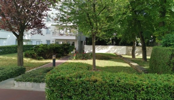 Logement tudiant Location Studio Vide Reims (51100)