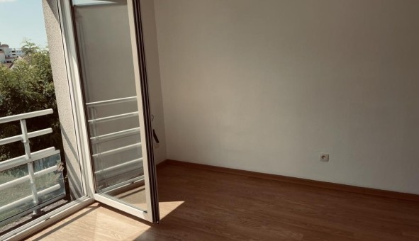 Logement tudiant Studio à Reims (51100)