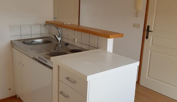 Logement tudiant Location Studio Vide Reims (51100)