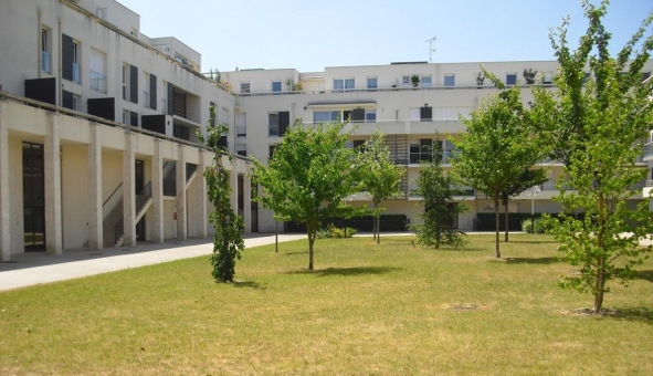 Logement tudiant Location Studio Vide Reims (51100)