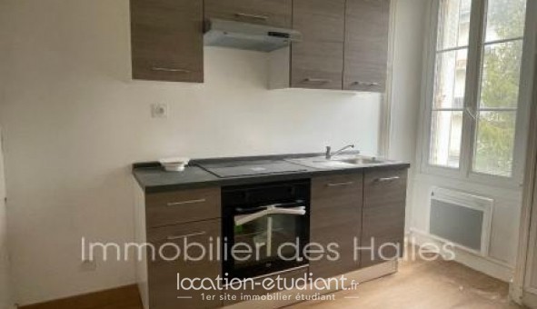 Logement tudiant Location Studio Vide Renaz (53800)