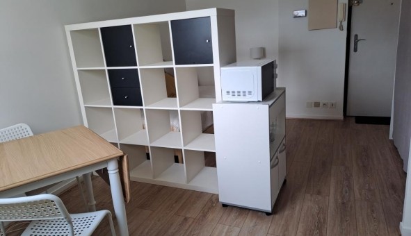 Logement étudiant Location Studio Vide Rennes (35000)