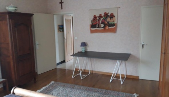 Logement tudiant Location Studio Vide Rez (44400)