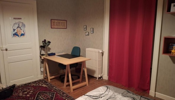Logement tudiant Location Studio Vide Rez (44400)