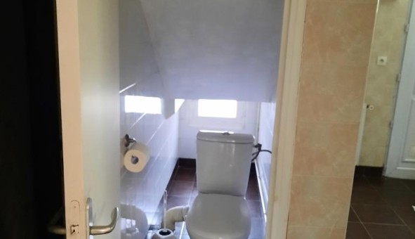 Logement tudiant Studio à Ris Orangis (91000)